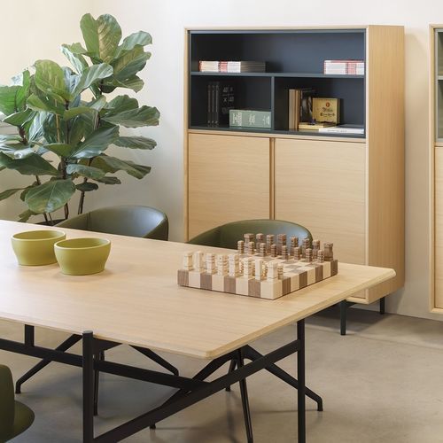 Modernes Bücherregal - BLADE  - True Design srl - für Gewerbegebrauch / Holz