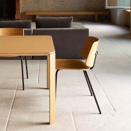 Moderner Kaminsessel - TAO - True Design srl - Holz / Metall / stapelbar