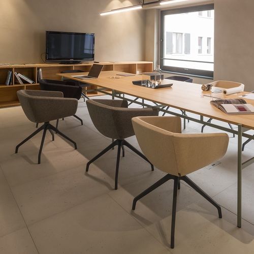 Moderner Tisch - BLADE - True Design srl - Massivholz / MDF / Gestell aus Stahl