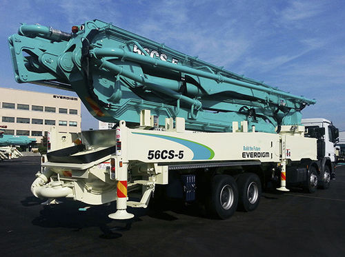 Mobile Betonpumpe - ECP56CS-5 - Everdigm Corp - LKW-montiert