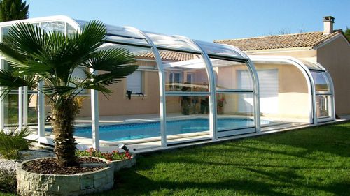 Hohe Schwimmbadüberdachung - BACKED ON IBIZA - abrisol - teleskopisch / Metall / Polycarbonat