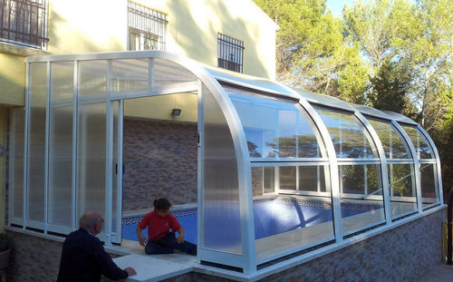 Hohe Schwimmbadüberdachung - TABARCA  - abrisol - feststehend / Aluminium / Polycarbonat