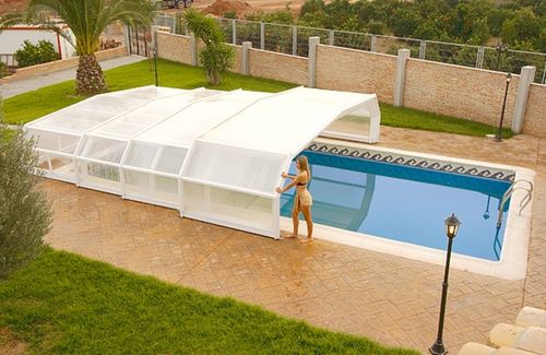 Niedrige Schwimmbadüberdachung - LOW PALMA - abrisol - teleskopisch / Metall / Polycarbonat