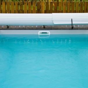 Flache Schwimmbadüberdachung - e-Classic Lux - abrisol - Schiebe / Polycarbonat / motorisiert