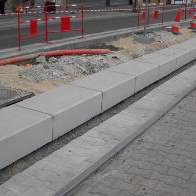 Bordstein-Randstein - ACCESTRAM - ALKERN - Beton / rechteckig / andere Formen