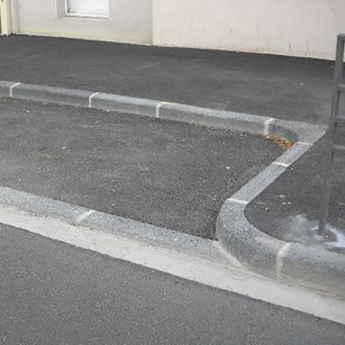 Bordstein-Randstein - T - ALKERN - Beton / linear