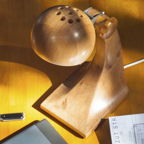 Tischlampe - WOOBIK - Abadoc - Holz / modern / mit Kabel