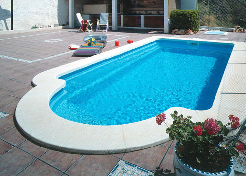 Einteiliges Schwimmbecken - GRAF-104 - GRAF Pool line - für Außenbereich / erdverlegt / Polyester