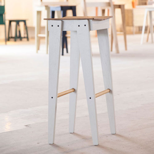 Moderner Barhocker - Tilt - VIJ5 - Eiche / Gestell aus Eiche / mit 4 Beinen