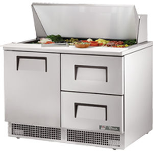 Edelstahl-Zubereitungstisch - TFP-48-18M-D-2 - True Food International - Stahl / Dekorputz / Polyethylen