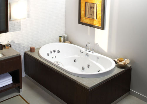Ovale Badewanne - LIVING - MAAX bathroom - Acryl / Massage / weiß