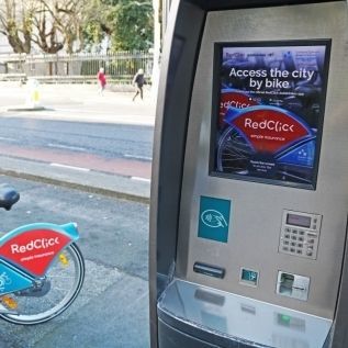 Wandmontiertes Schild - JCDecaux - Mobilier Urbain - Metall / Glas / für Geländer