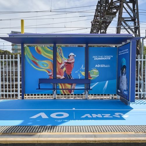 Buswartehalle / galvanisiertem Stahl - JCDecaux - Mobilier Urbain - mit Bank / LED / mit Überdachung aus verzinktem Stahlblech