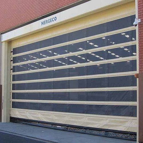 Sektionales Industrietor - NERGECO - Metall / automatisch / für Hangar