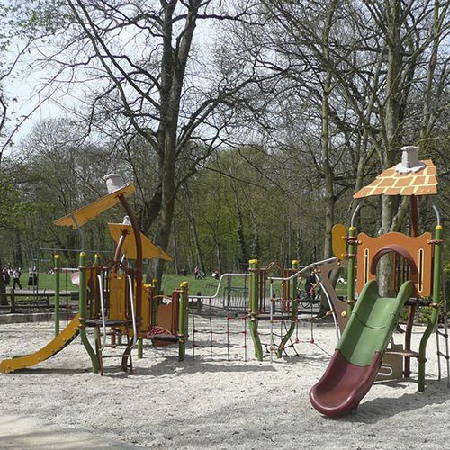 Spielplatzgerät für öffentliche Anlagen - PICCOLO 5 FORESTIC : JPX-0025 - HUSSON INTERNATIONAL - Kunststoff / Stahl / HPL