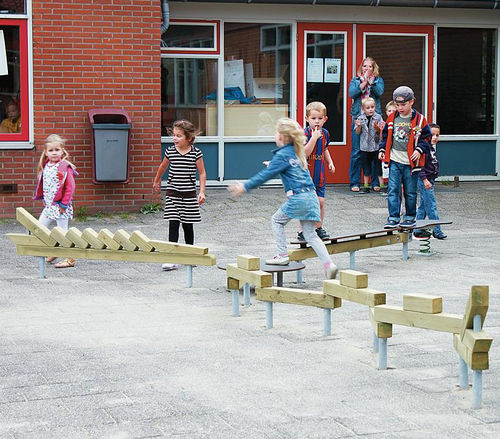 Trimm-Dich-Pfad / für Spielplätze - TERRACOMBI MIDI  - eibe Produktion + Vertrieb GmbH & Co KG - Plattform / Laufbrücke / Wippe