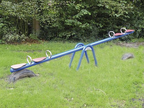 Metallwippe - STELLA  - eibe Produktion + Vertrieb GmbH & Co KG - Spielplatz / 4 Plätze