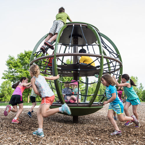 Spielplatz-Drehgerät / für Kinder - Global Motion&reg; - Design 4286 - LANDSCAPE STRUCTURES - für Spielplätze