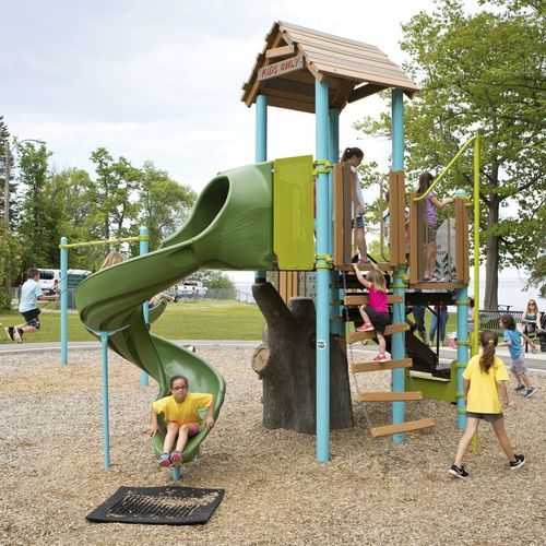 Spielplatzgerät / pulverbeschichteter Stahl - Design 6884 - LANDSCAPE STRUCTURES - Polyethylen / Recyclingkunststoff / modular