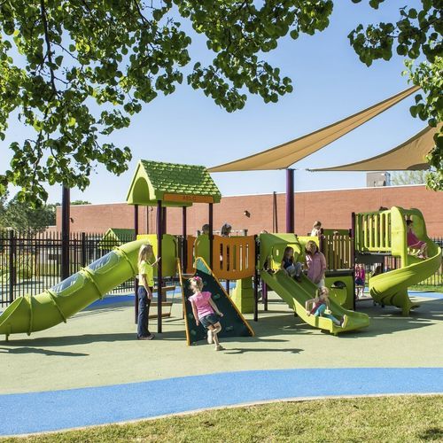 Edelstahl-Spielplatzgerät - PlayShaper - Assisi Early Learning Center - Design 7551 - LANDSCAPE STRUCTURES - pulverbeschichteter Stahl / Polyethylen / Recyclingkunststoff