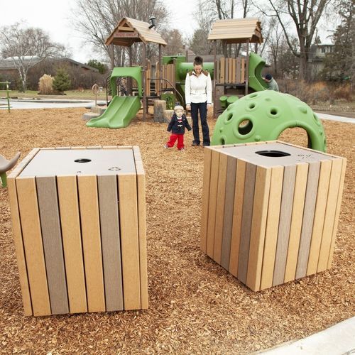 Mülltonnenbox für professionellen Gebrauch - Design 3677 - LANDSCAPE STRUCTURES - Polyethylen