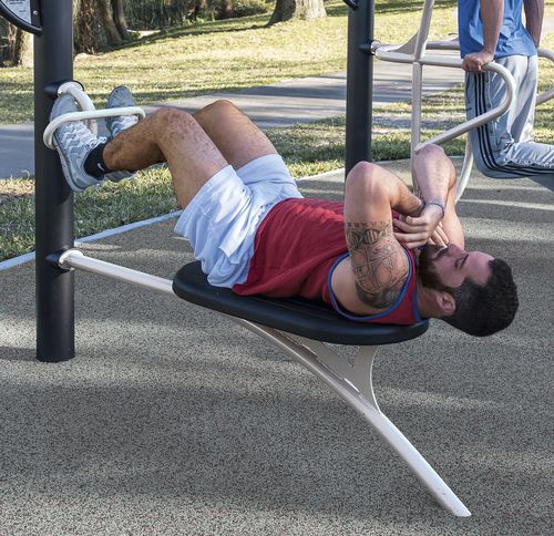 Fitnessgerät für die Bauchmuskeln - HealthBeat® Ab Crunch/Leg Lift - Design 2274 - LANDSCAPE STRUCTURES - für Außenbereich / für öffentliche Bereiche / für Gewerbegebrauch