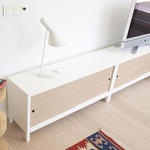 Modernes Fernsehmöbel - SAPPORO - STUA - Modul / mit Rollen / Holzfurnier