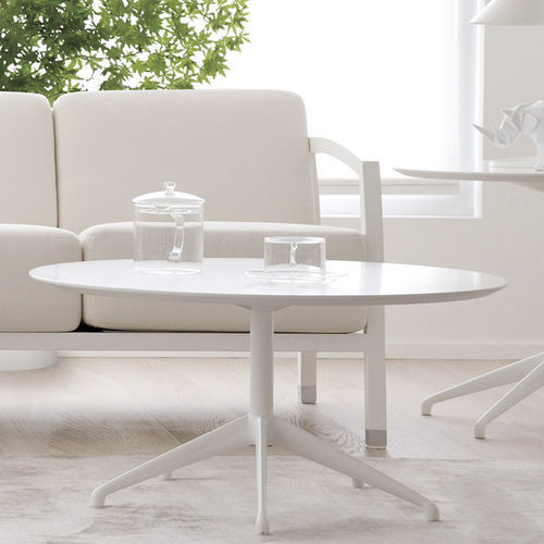 Moderner Couchtisch - MAREA - STUA - Eiche / Nussbaum / Aluminium