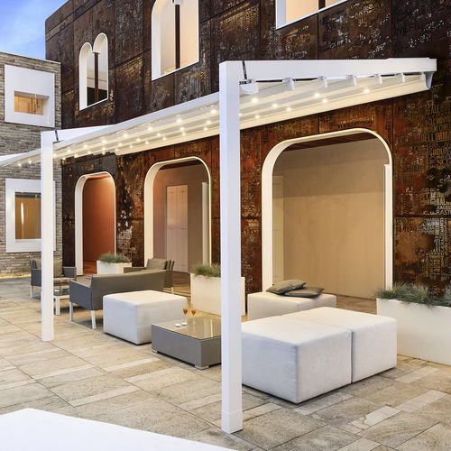Angebaute Pergola - LUCE - Gibus SPA - aus lackiertem Aluminium / thermolackiertes Aluminium / PVC Faltdach