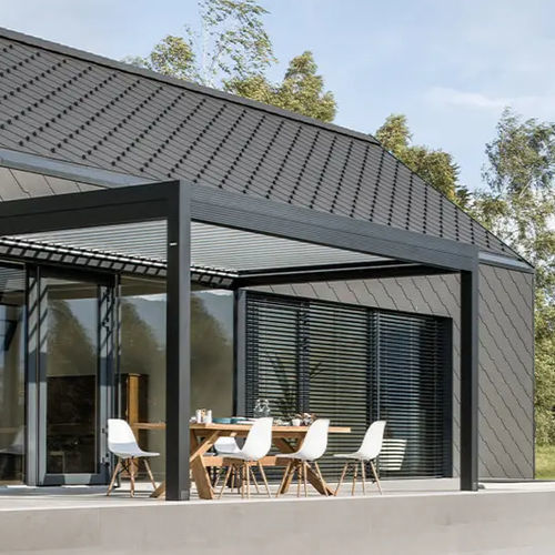 Angebaute Pergola - LUBIANA - SLOVENIA - Gibus SPA - Metall / mit Sonnenschutzlamellen / maßgefertigt