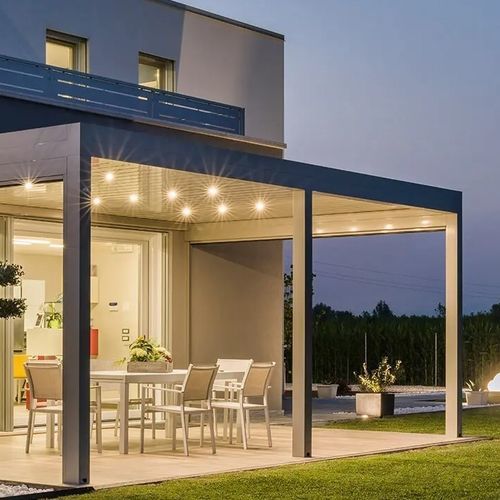 Angebaute Pergola - LUPARI - ITALY - Gibus SPA - Metall / mit Sonnenschutzlamellen / bioklimatisch