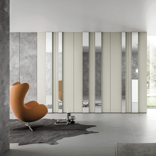Moderner Kleiderschrank - 377 - TUMIDEI - lackiertes Aluminium / melaminbeschichtet / mit Schwingtür