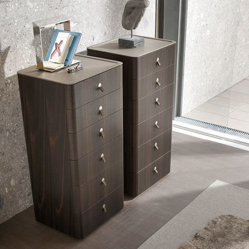 Moderner Chiffonnier - Kube - ALIVAR - Eiche / lackiertes MDF / Leder