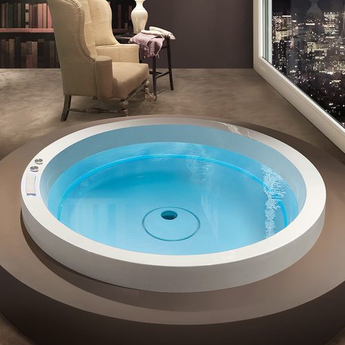 Runde Badewanne - DREAM 160 - GRUPPO TREESSE - Acryl / von Marc Sadler / Wassermassage