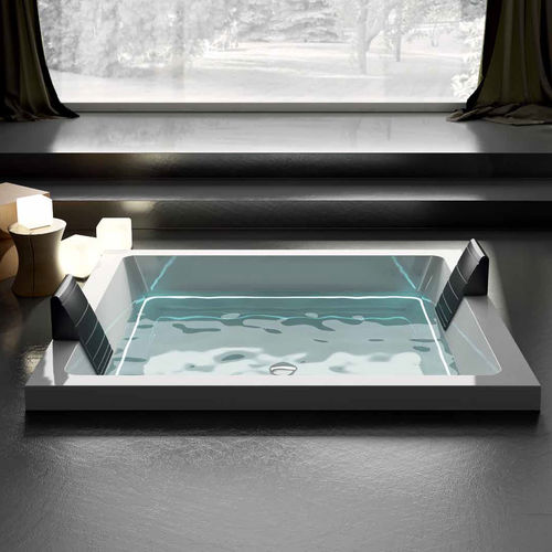 Acryl-Badewanne - DREAM 200 - GRUPPO TREESSE - von Marc Sadler / Wassermassage / weiß