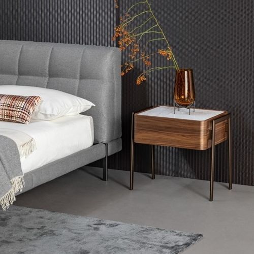 Moderner Nachttisch - Partout - BONALDO - lackiertes Holz / Nussbaum / Holzfurnier