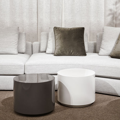 Moderner Couchtisch - BOBO - MERIDIANI - mattlackiertes Holz / hochglanzlackiertes Holz / Gestell aus Holz