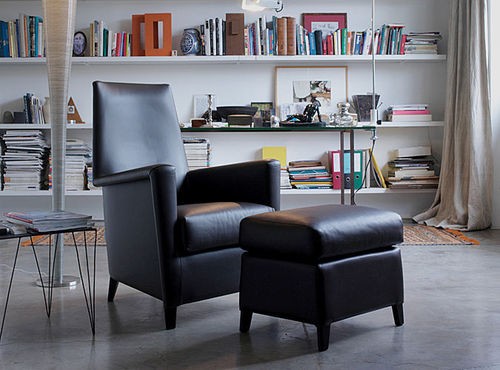 Moderner Sessel - CALVINO  - Verzelloni - Leder / mit Fußstütze / von Studio Lievore Altherr Molina