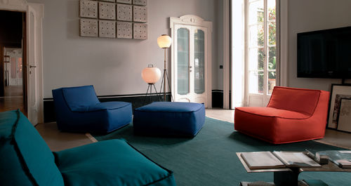 Moderner Kaminsessel - NOE - Verzelloni - Leder / von Studio Lievore Altherr Molina