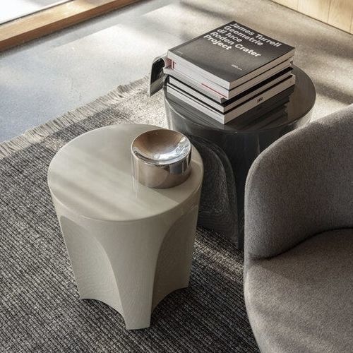 Moderner Beistelltisch - Colosseo - B&B Italia - MDF / Gestell aus Polyurethan / rund