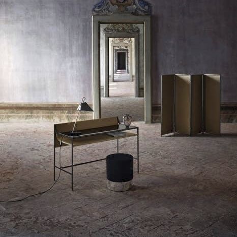 Bodenstehender Schreibtisch - QUIET LINES - B&B Italia - modern / Leder / Glas