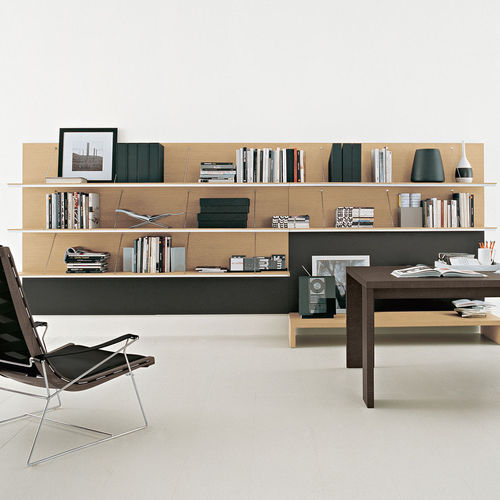 Wandmontiertes Bücherregal - Pab - B&B Italia - modern / lackiertes Holz / lackiertes MDF