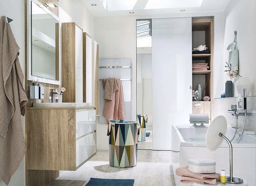 Modernes Badezimmer - AMBIANCE SCANDINAVE  - Mobalpa - Eiche / lackiert