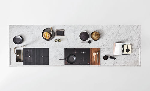 Quarz-Arbeitsplatte - Arclinea - Granit / Marmor / Edelstahl