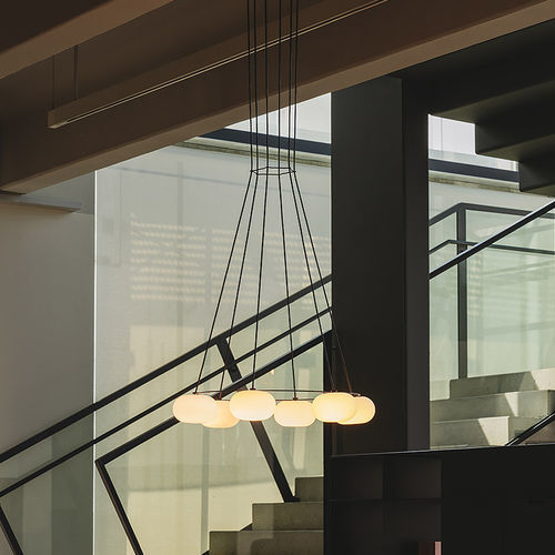 Moderner Kronleuchter - KNOCK - MILAN ILUMINACION - lackierter Stahl / geblasenes Glas / 6 Glühbirnen