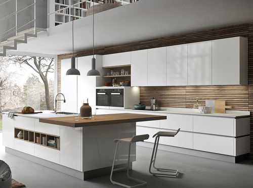Moderne Küche - AINOA 2.0 - Record Cucine - Holzfurnier / lackiertes Holz / Esche