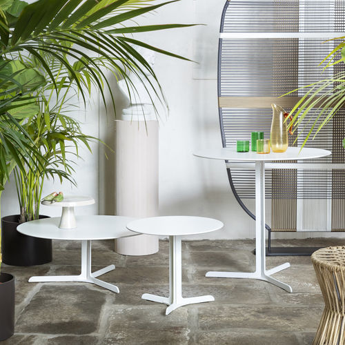 Moderner Couchtisch - GARDEN - saba - HPL / Gestell aus gestrichenem Metall / rund
