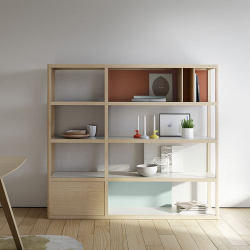 Modernes Regal - KAI - TREKU - lackiertes Holz / Eiche / Marmor
