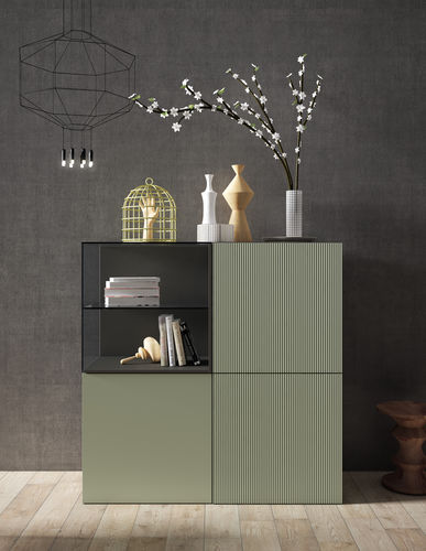 Hohes Sideboard - BLIND - MUEBLES MESEGUE, S.A. - modern / lackiertes Holz / Glas