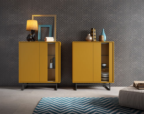 Hohes Sideboard - BOOK - MUEBLES MESEGUE, S.A. - modern / lackiertes Holz / Metall